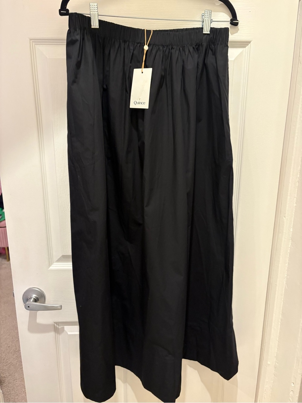 NWT Quince 100% Organic Cotton Black Midi Skirt Size Medium Elastic Waist - Picture 7 of 9